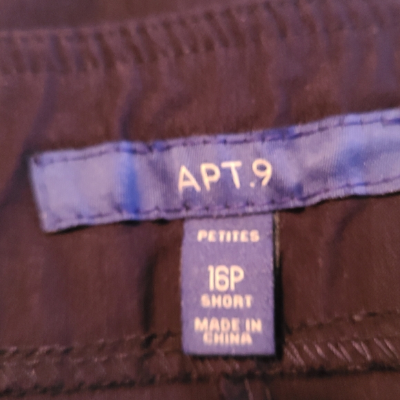 Apt 9 Woman's Dress Pants, Size 16P, Color: Navy Blue - Picture 7 of 16